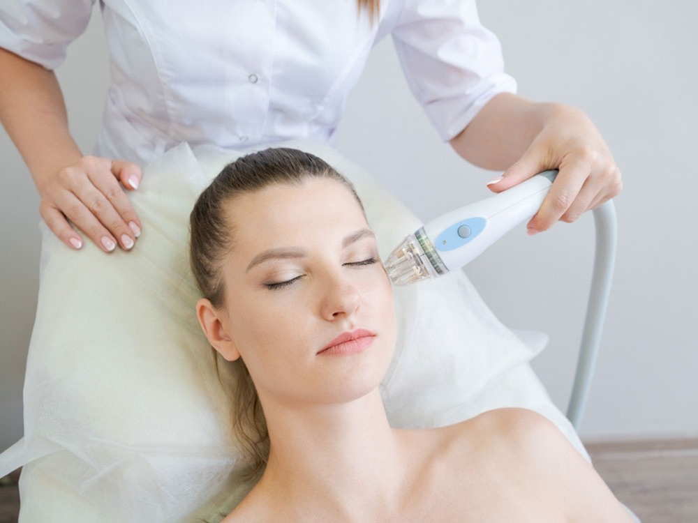 This Cool Tech will Detect any Skin Problems. Yours Definitely too!