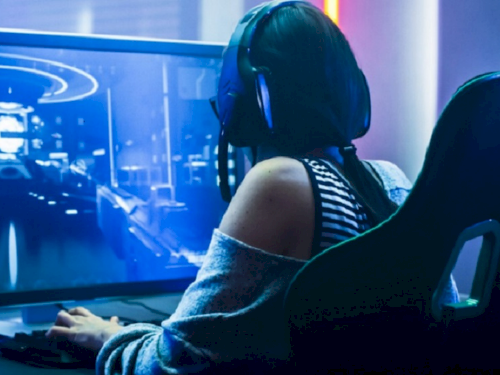 Kenalan dengan Smart Monitor Gaming pertama di Dunia