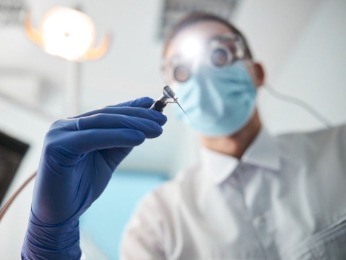 Ini Dia LED Headlights Favorit untuk Para Dokter Gigi. Seperti Apa ya Bentuknya?