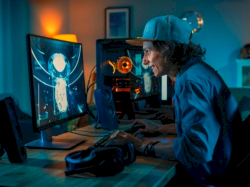 Casing dengan Efek Lighting RGB Ini cocok banget Buat PC Gaming Kamu Lho!
