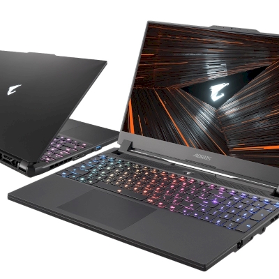 GIGABYTE AORUS 15 Pro Gaming Laptop XE4